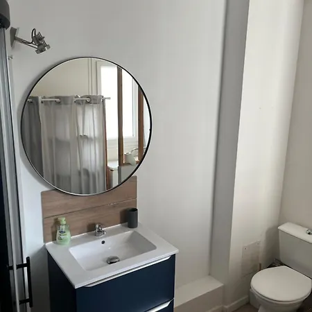 Cosy Avec Parking Apartment