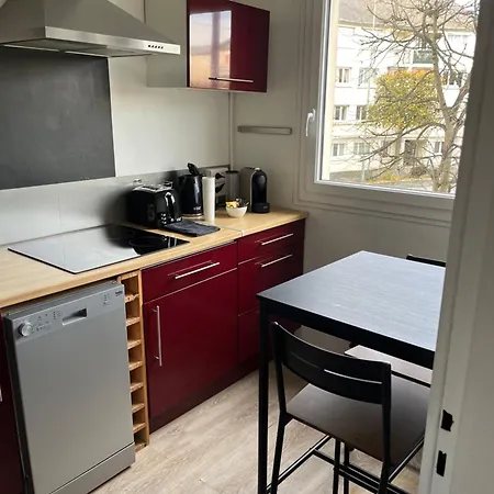 Cosy Avec Parking Apartment